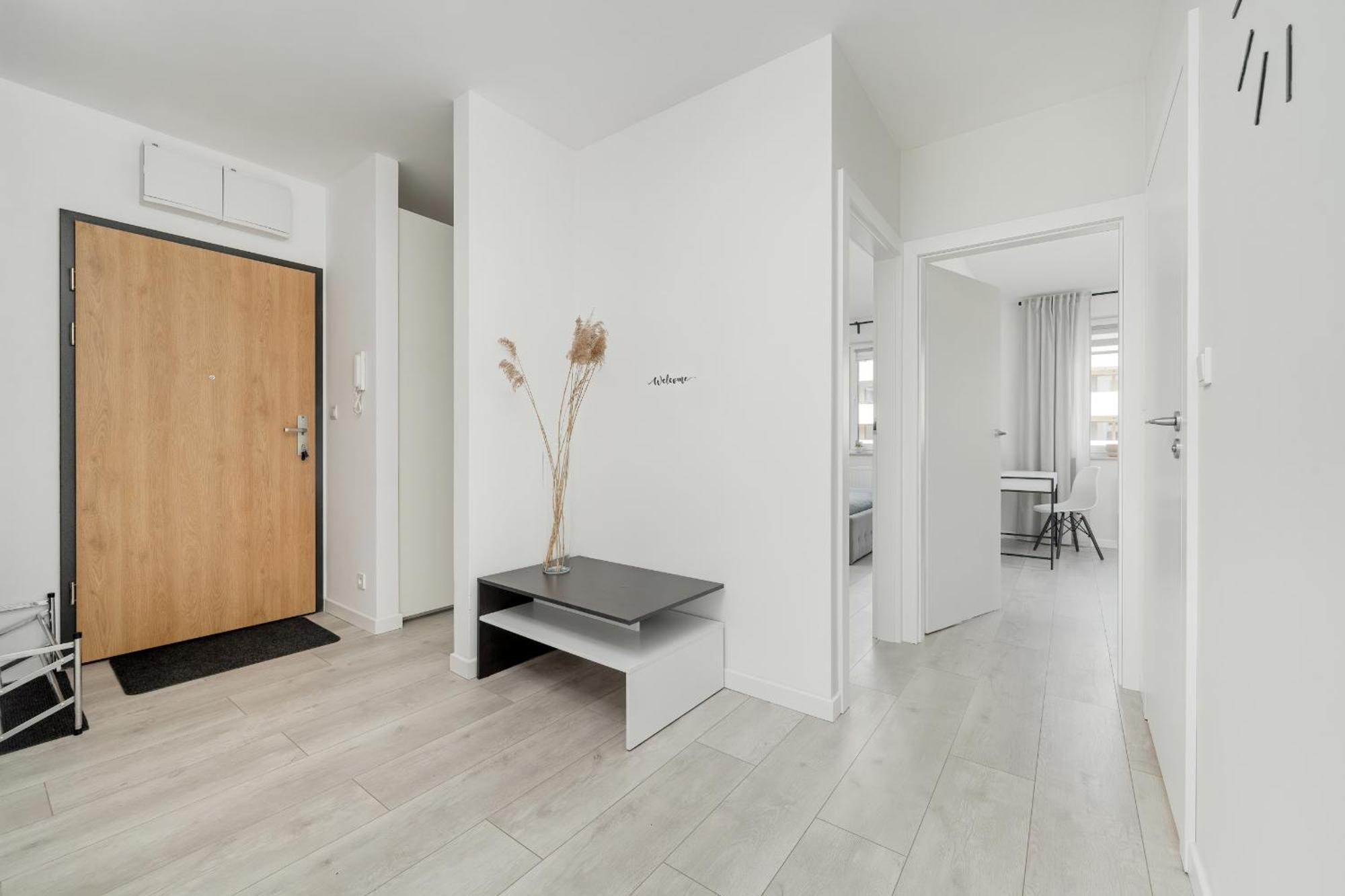 Miedziana Bright Apartment With Balcony And Parking Wroclaw By Noclegi Renters Exterior photo