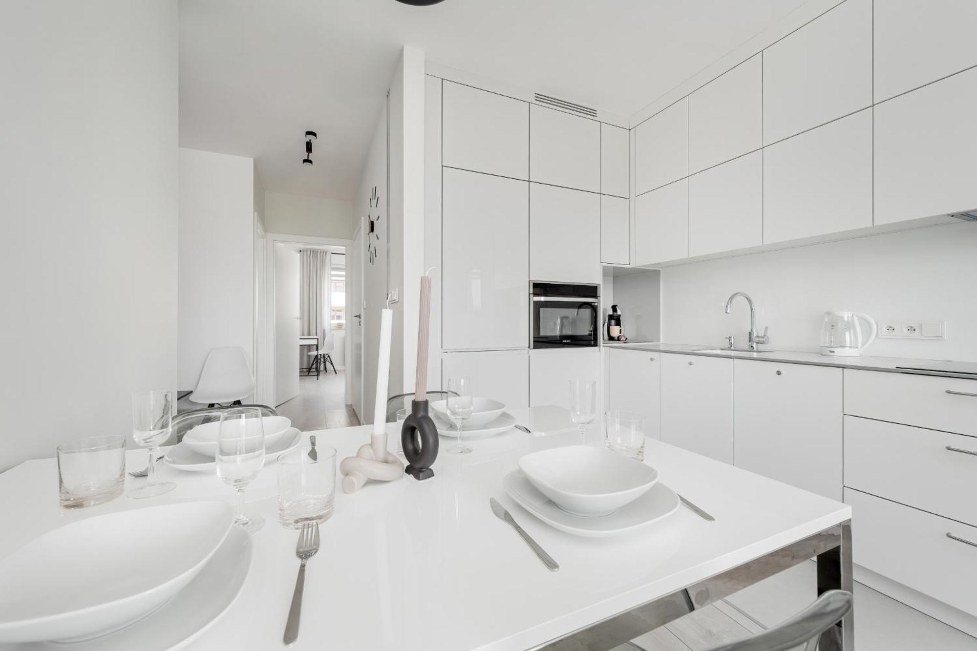Miedziana Bright Apartment With Balcony And Parking Wroclaw By Noclegi Renters Exterior photo